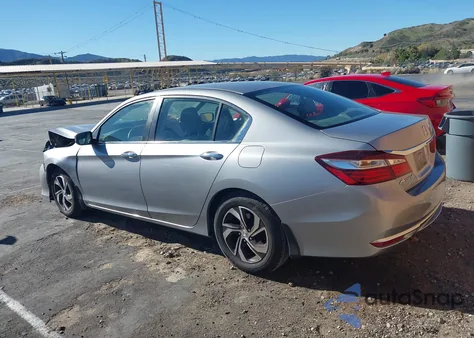 2017 Honda Accord Lx z USA, uszkodzony, nr VIN 1HGCR2F36HA142943